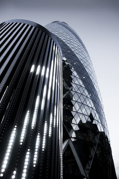 Londýn - 3. května: moderní 30 st mary axe 3, 2012 v Milano — Stock fotografie