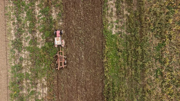 Tractor Werkt Het Veld Foto Van Drone — Stockfoto