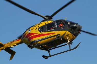 Acil helikopter