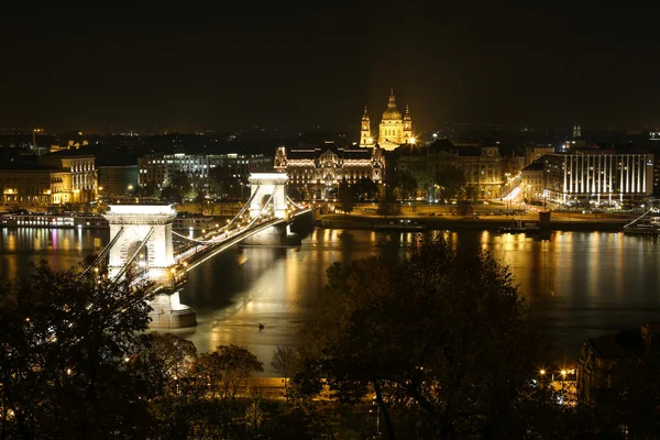 Budapest chain bridge — Stockfoto