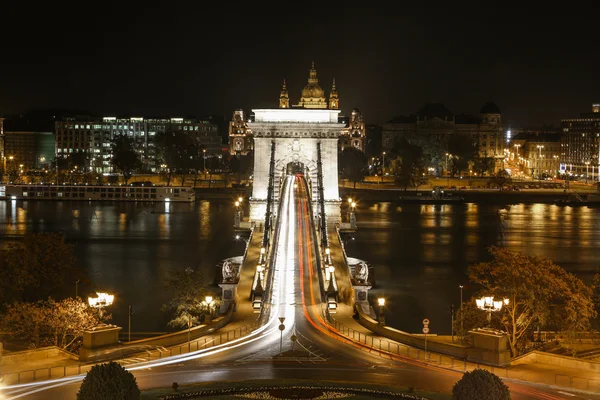 Budapest chain bridge — Stockfoto