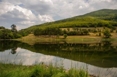 yansıması ile peyzaj.