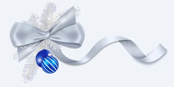 Cinta Plata Decorativa Navidad Con Bolas Azules Rama Pino Aislado —  Fotos de Stock