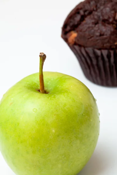 Apfel und Muffin — Stockfoto