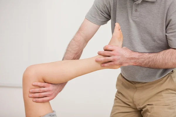 Leg of a patient being stretched — Stock Photo, Image