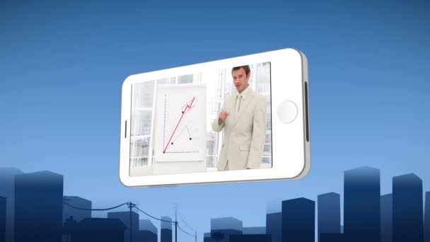 Smartphone tonen een zakenman presentatie van gegevens — Stockvideo