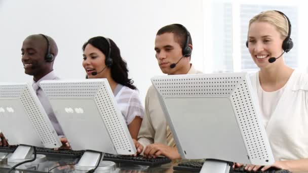 Business team working in a call centre — Stock Video