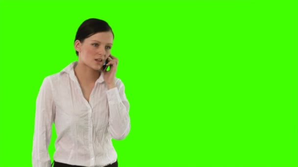 Donna che parla al telefono — Video Stock