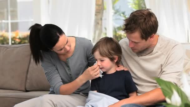 Woman with her son at home — Stock Video