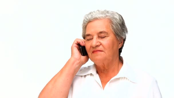 Elderly woman phoning — Stock Video