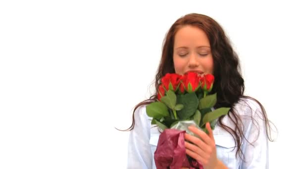 꽃 다발을 들고 갈색 머리 여자 — 비디오