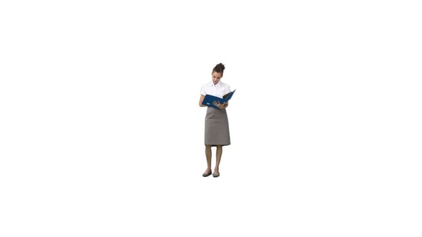 Businesswoman holding a notepad — Stock Video