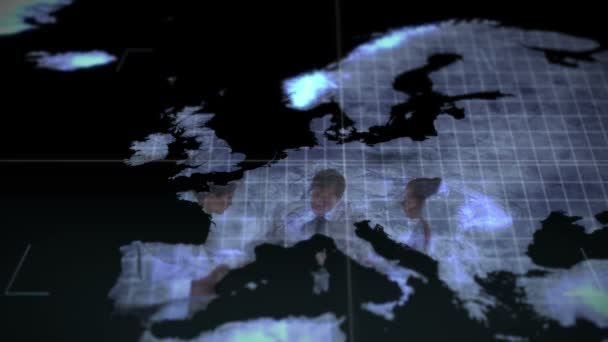 Video aziendali su una mappa di un'immagine della Terra gentilmente concessa da Nasa.org — Video Stock