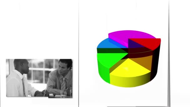 Negócios olhando para gráficos — Vídeo de Stock