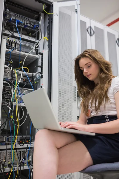 Brunette saving data — Stock Photo, Image