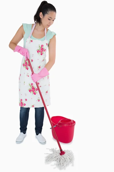 Woman cleaning the floor — Stock Photo, Image