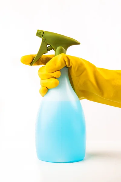 Mano utilizzando bottiglia spray — Foto Stock