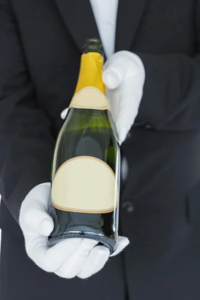 Stäng vy av öppen flaska champagne — Stockfoto