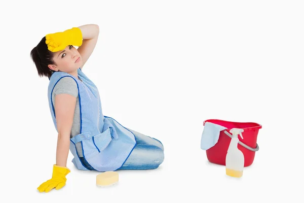 Exhausted woman cleaning the floor — Stock Photo, Image