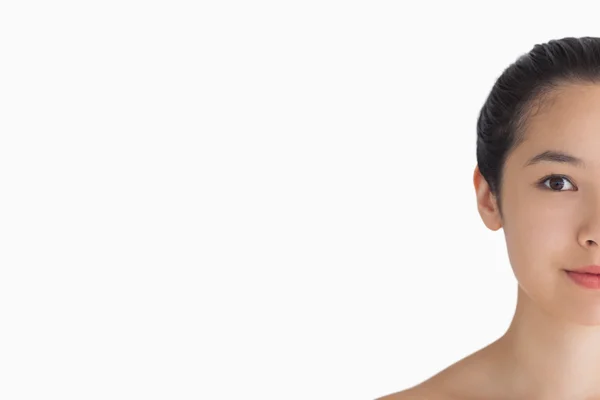 Femeie cu părul negru care arată natural — Fotografie, imagine de stoc