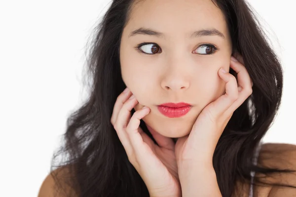 Woman looking afraid — Stock Photo, Image