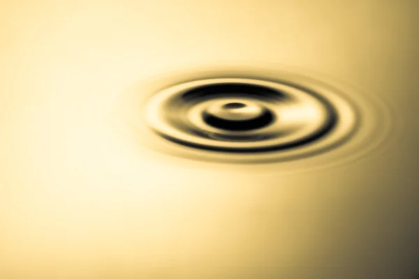 Ripple in pool of water — Stock Photo, Image