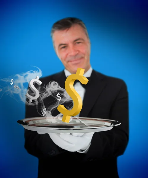Camarero ofreciendo dólares para fumar —  Fotos de Stock