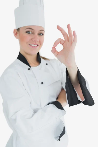 Kobieta kucharz skrzyżowane znak ok — Zdjęcie stockowe