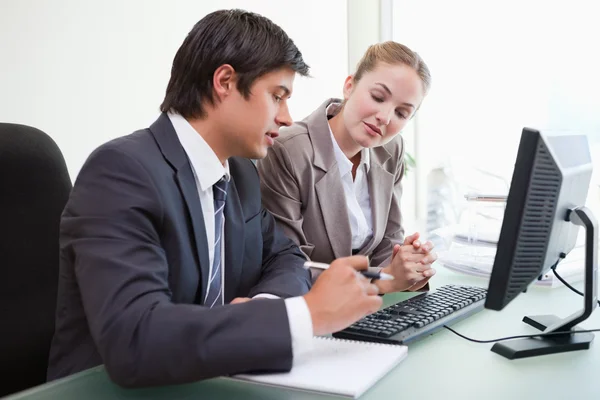 Two executives in meeting at office — Stock Photo, Image