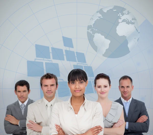 Business team sorridente con un'illustrazione della terra — Foto Stock