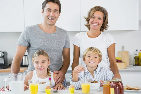 Happy family at breakfast — Stock Photo, Image