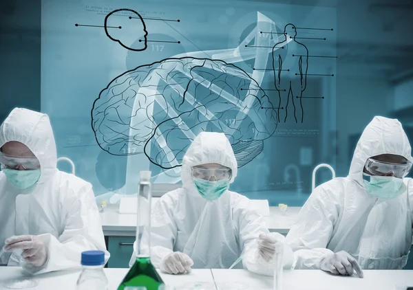 Kemister arbetar i skyddsdräkt med futuristiska gränssnitt sh — Stockfoto