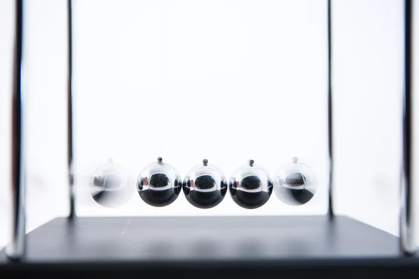 Newtons cradle — Stock fotografie