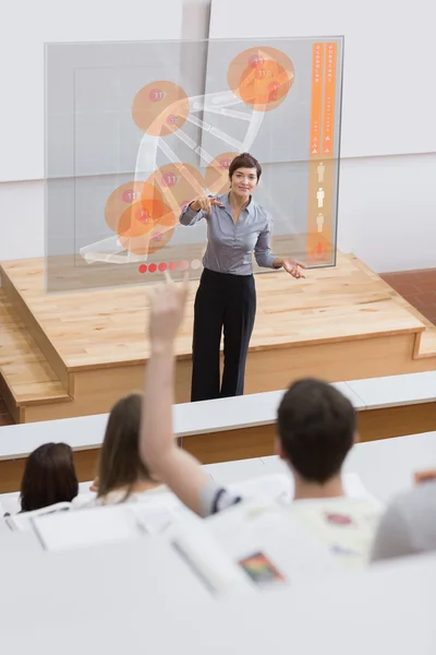 Profesor en frente de la interfaz futurista universidad semental — Foto de Stock