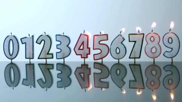 Number candles blowing out in numerical order — Stock Video