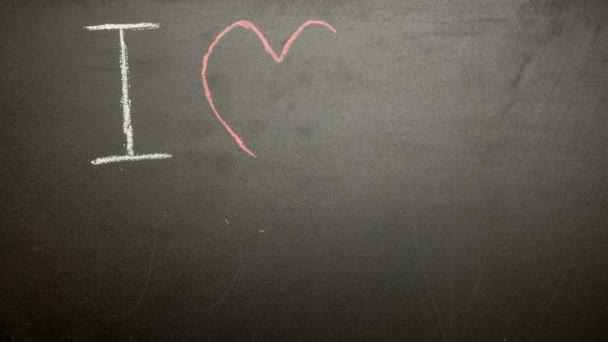 I love my mum message appearing drawn on blackboard with chalk — Stock Video