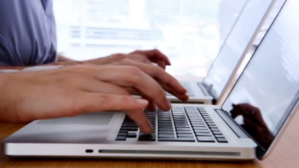 Close up of hands typing on laptop — Stock Video