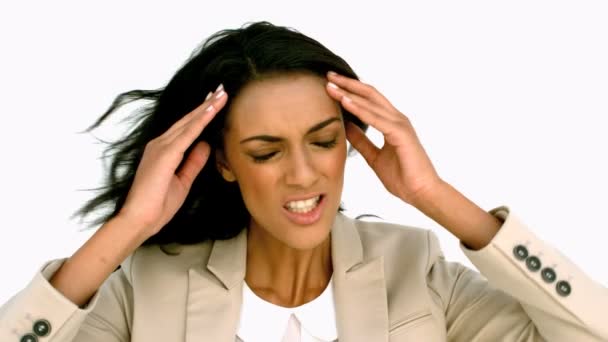 Zakenvrouw boos schudt haar hoofd — Stockvideo