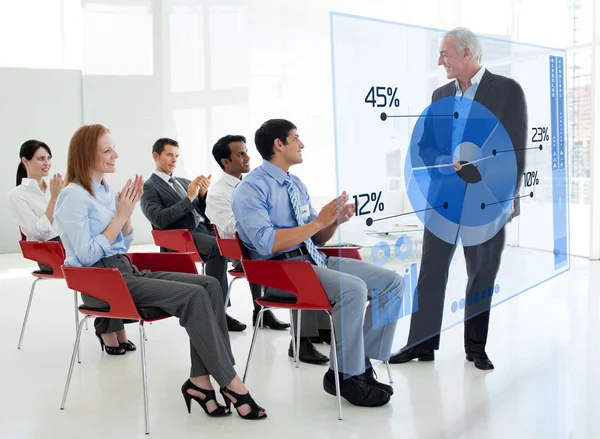 Business clapping stakeholder standing in front of blue p — Stock Photo, Image