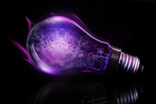 Pink light bulb — Stock Photo, Image