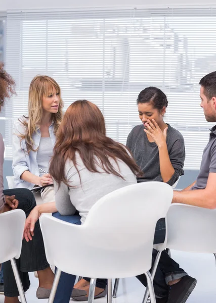 Patients and therapist listening to woman — Stock Photo, Image