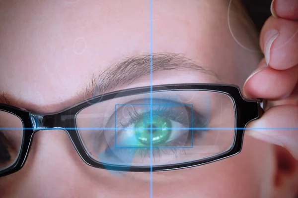Zelené oči ženy s brýlemi — Stock fotografie