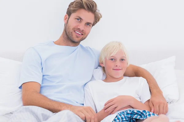 Portrait of a father and his son — Stock Photo, Image