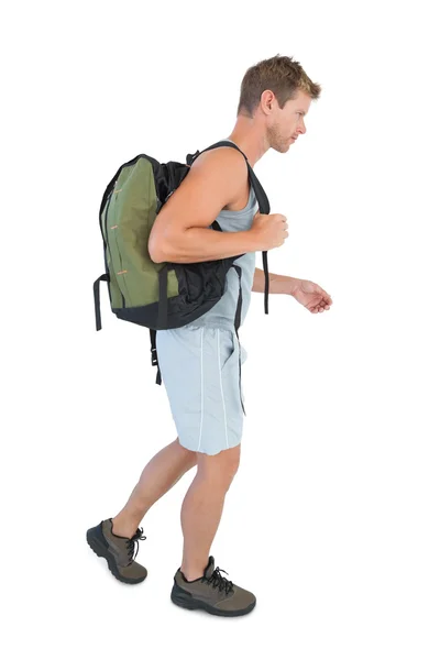 Spor çantası ile yürüyen adam — Stok fotoğraf