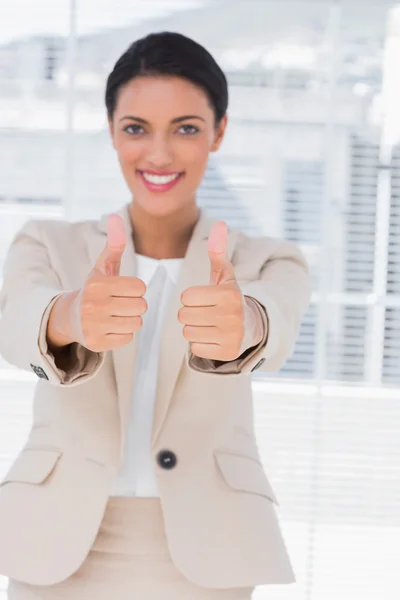 Businesswoman with thumbs up — Stock Photo, Image