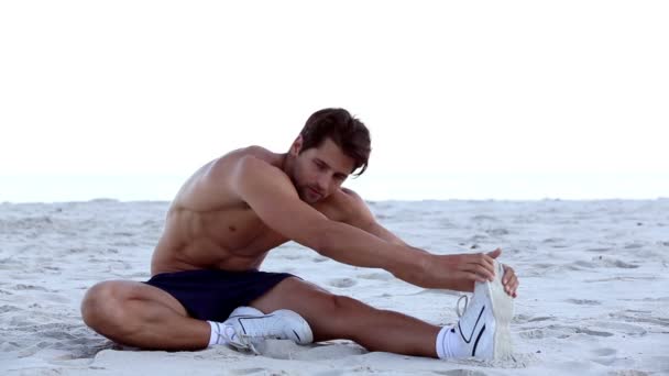 Shirtless man stretching — Stock Video