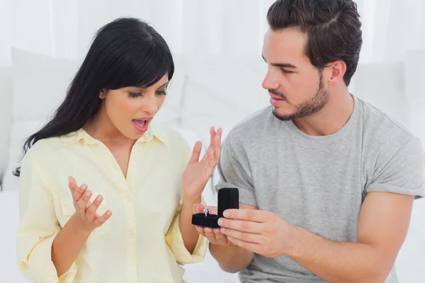 Man proposing to his girlfriend — Stock Photo, Image