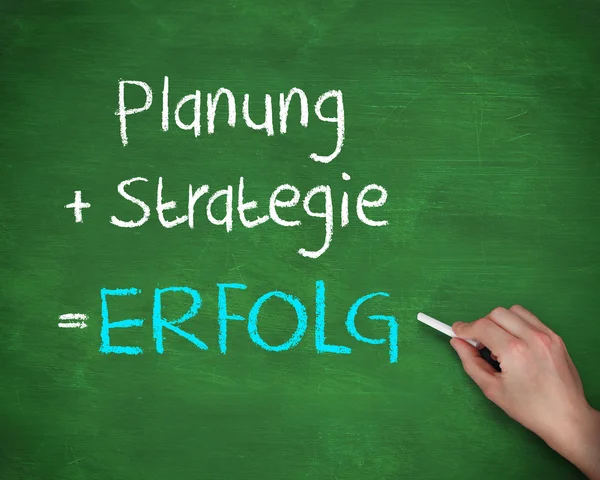 男子写 planung 战略和 erfolg — 图库照片