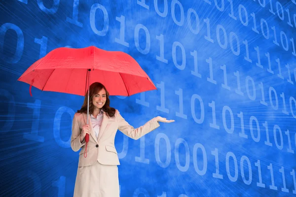 Empresária feliz segurando guarda-chuva — Fotografia de Stock