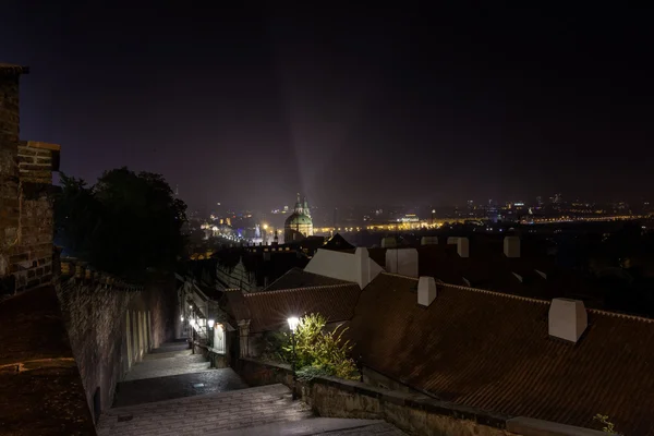 Panoráma města v noci — Stock fotografie